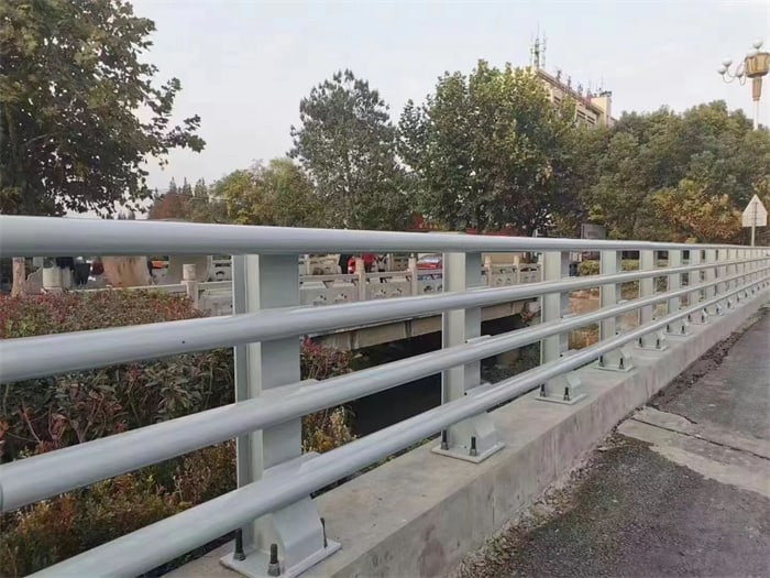 防撞護(hù)欄